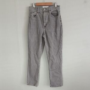 Abercrombie & Fitch Women's The Ankle Straight Untra High Rise Gray Jeans Size 2